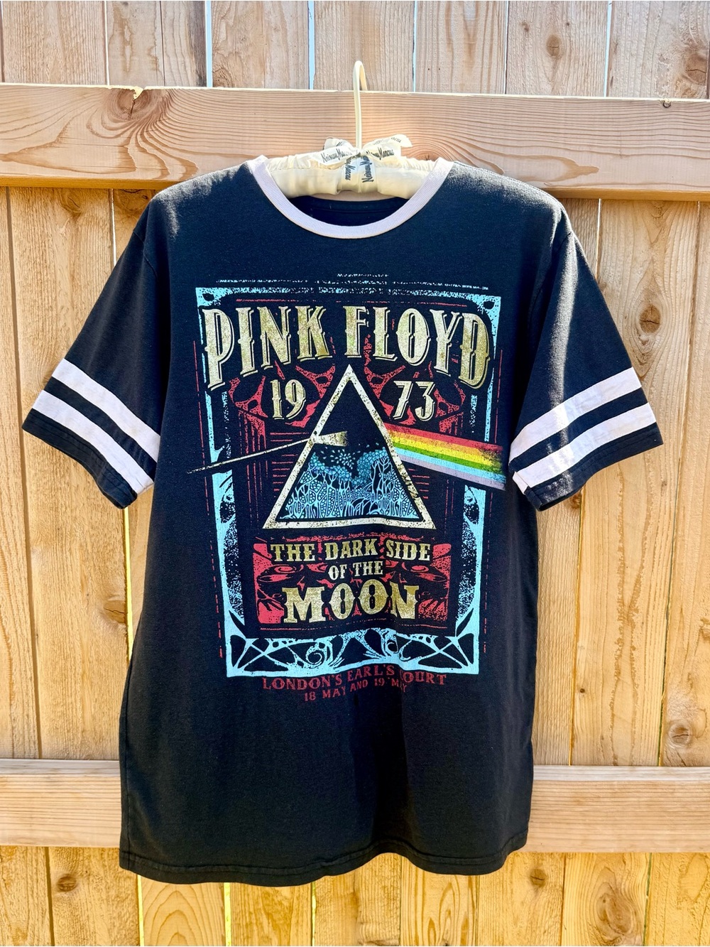 Liquid Blue Pink Floyd Dark Side of the Moon Graphic Tee Women’s M Distressed